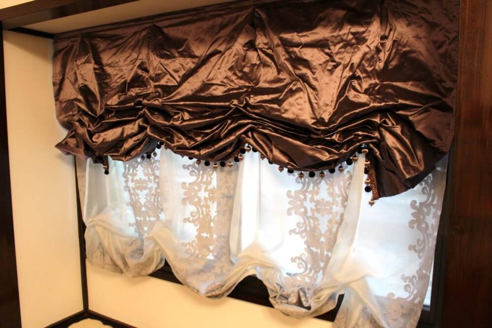 イタリア製のシルクカーテンで古民家リノベ