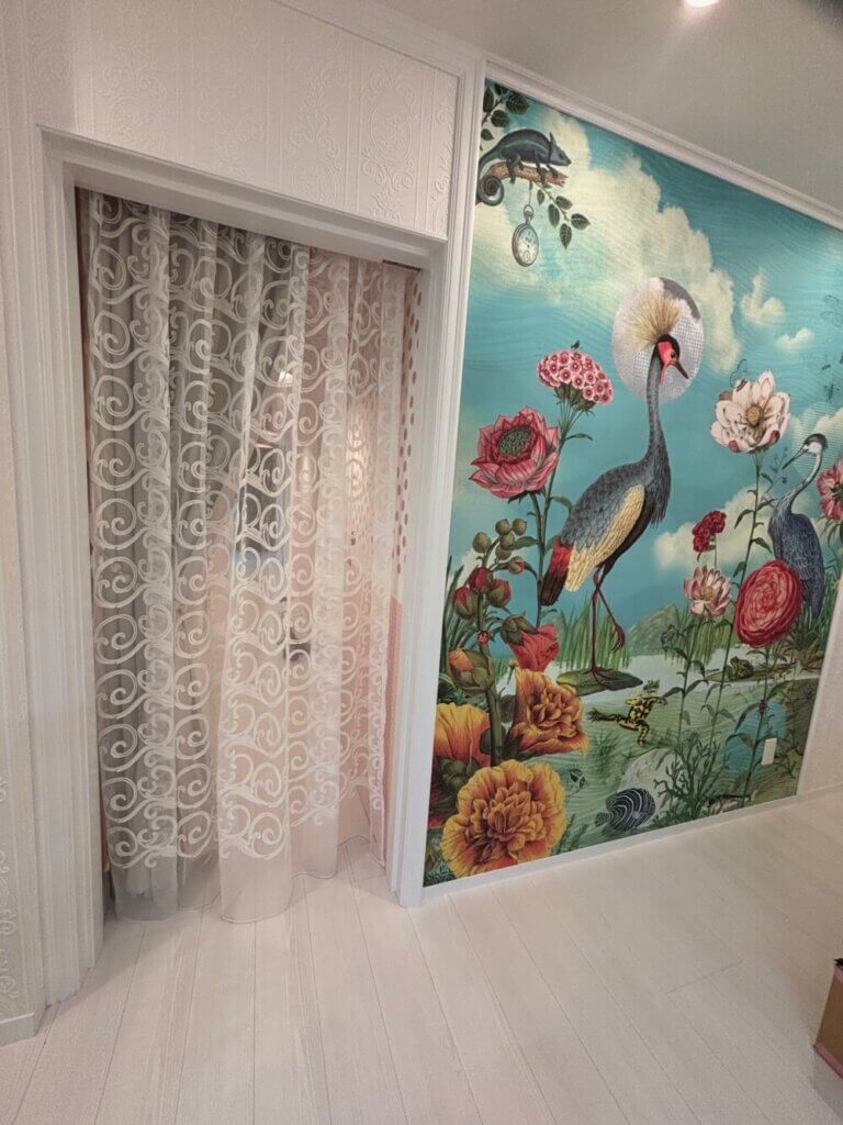 バランスカーテンで仕上げるファンタジー空間
