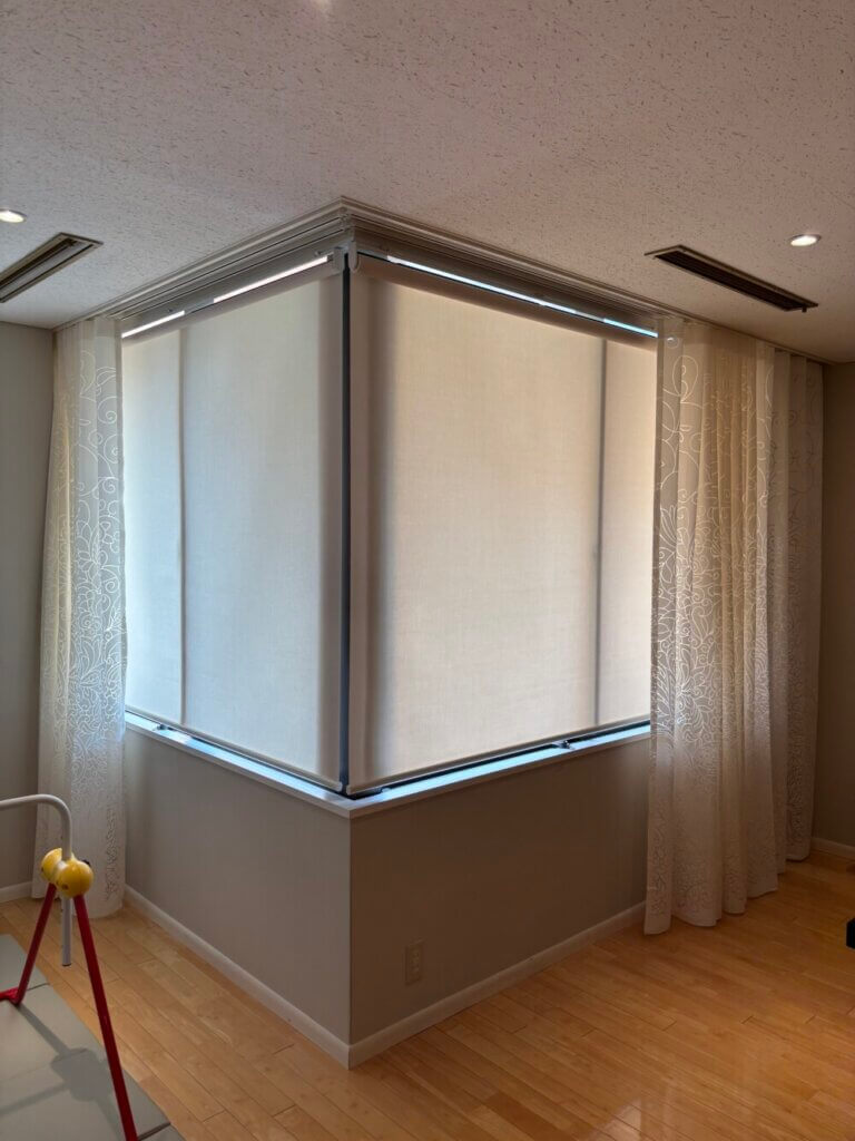 フロントレース × ウェーブスタイルで上質モダンインテリア