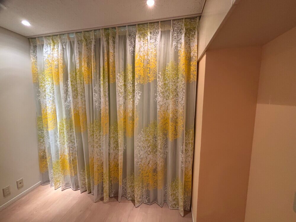 フロントレース × ウェーブスタイルで上質モダンインテリア