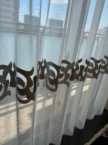 モダンシノワズリを彩る上質なオーダーカーテン