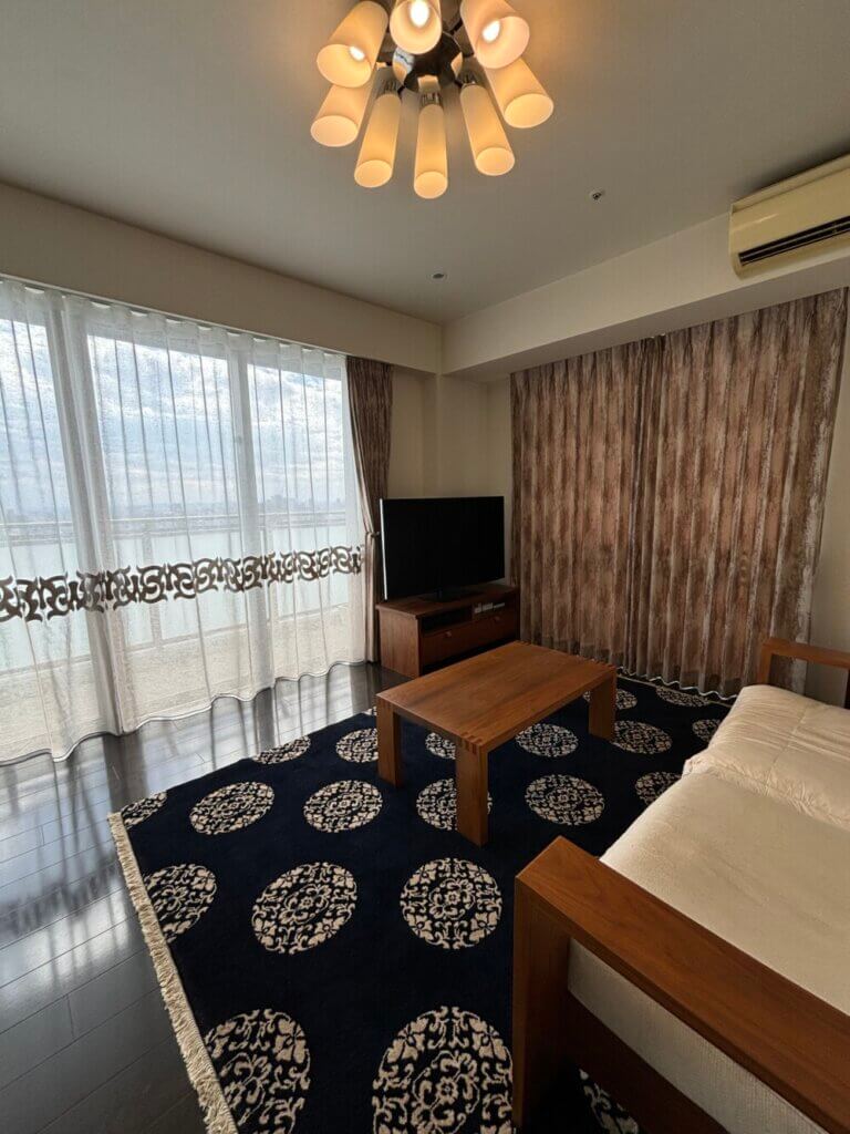 モダンシノワズリを彩る上質なオーダーカーテン