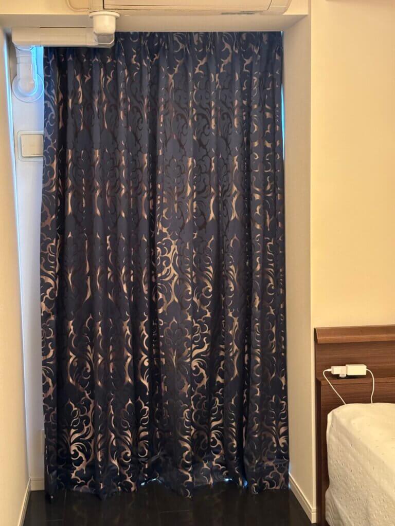 モダンシノワズリを彩る上質なオーダーカーテン