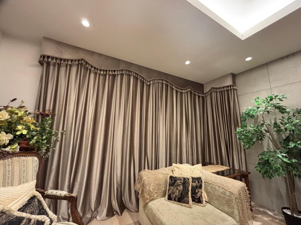 ベルベット　バランスカーテン