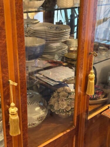 クラシカルな空間に調和するバランスカーテンへの掛け替え