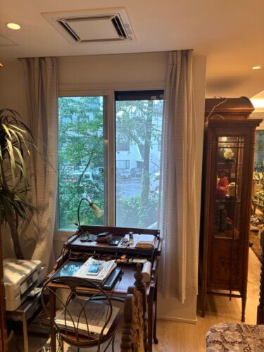 クラシカルな空間に調和するバランスカーテンへの掛け替え