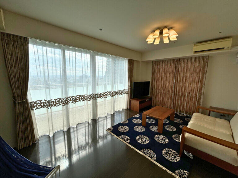 モダンシノワズリを彩る上質なオーダーカーテン