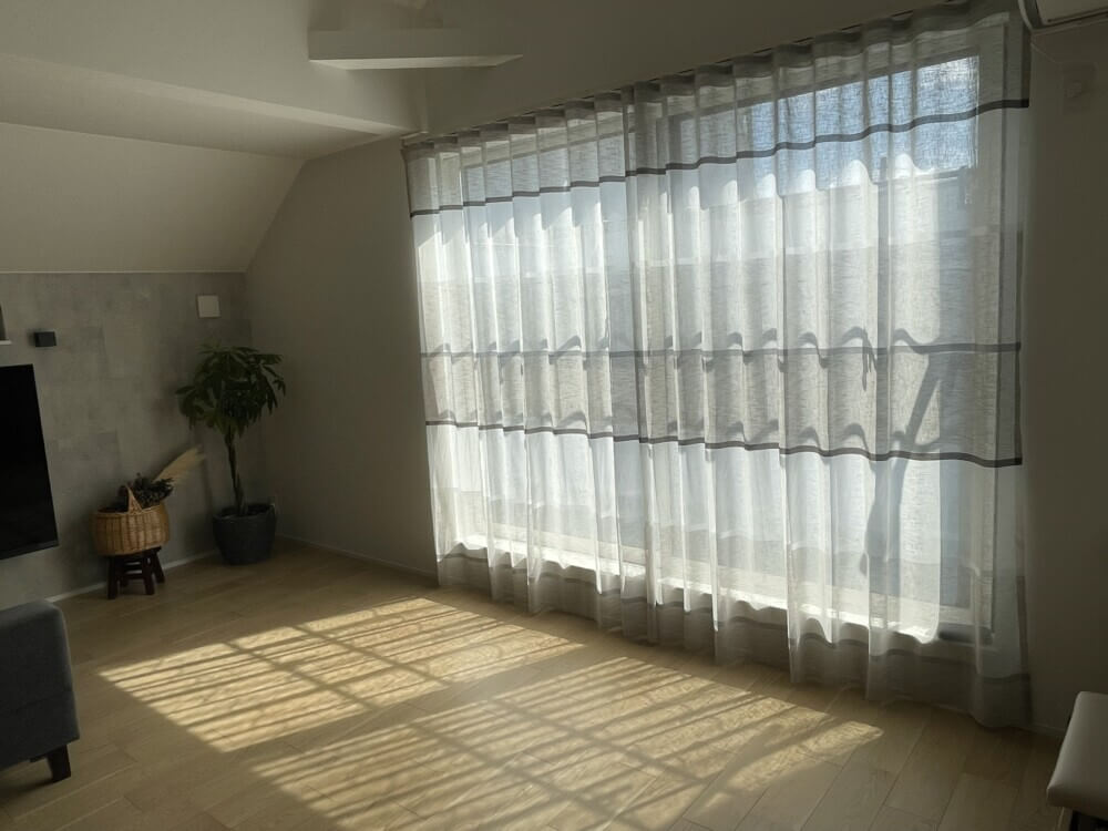 空間を美しく整える　ウェーブスタイルカーオーダーカーテン