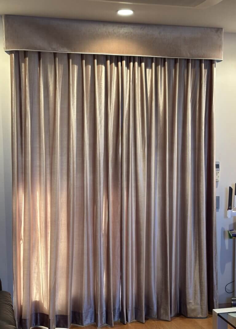 ストレートバランス装飾でホテルライクなオーダーカーテン東京