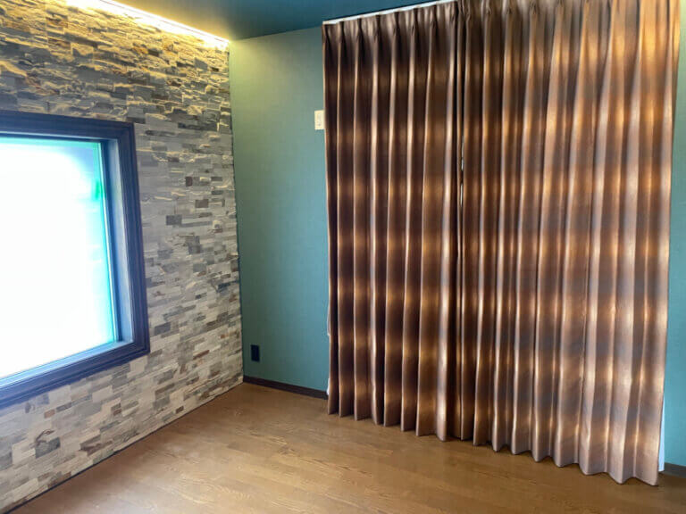 愛車とアートに包まれる、上質な大人のプライベート空間