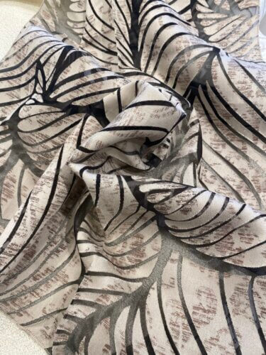 【2026年】ヨーロッパ買付 新作カーテン生地 第一弾が到着