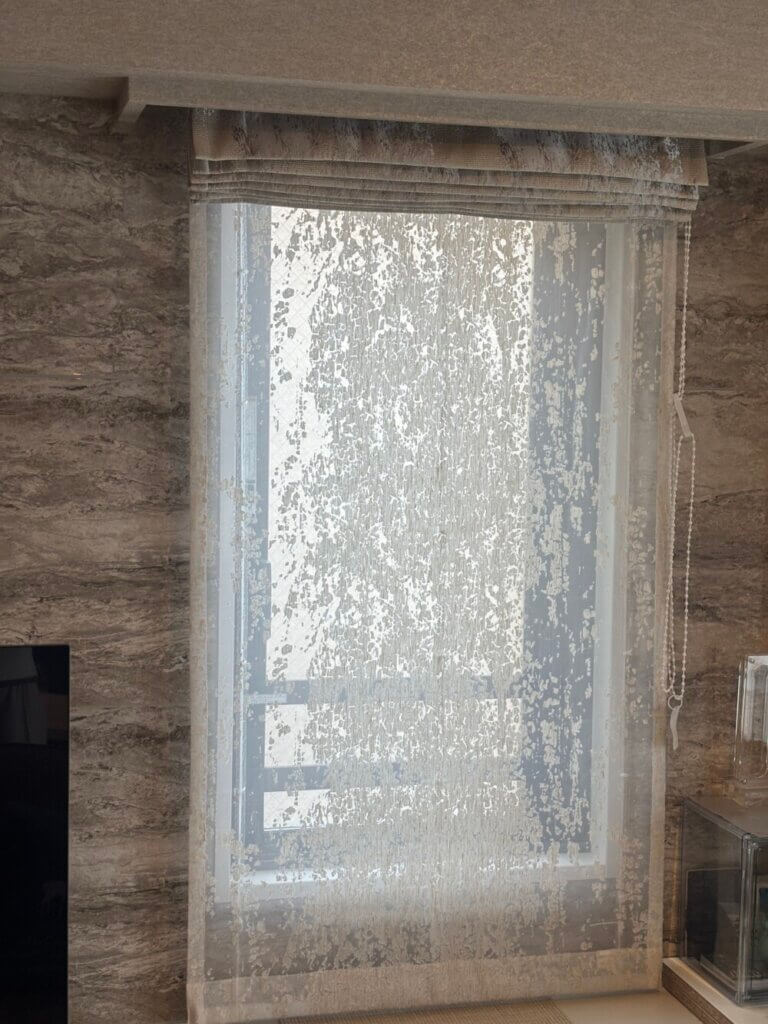 サンドカラーが描く、クワイエットラグジュアリー空間