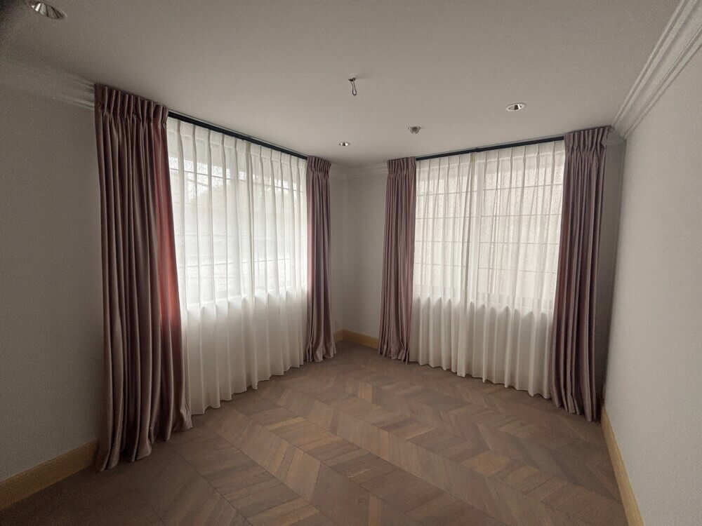 ウェーブスタイルで魅せる、モダンフレンチな邸宅