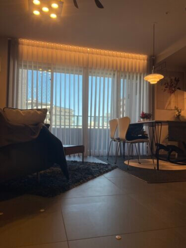 スマートドレープ×間接照明で叶う『洗練ホテルライク空間』