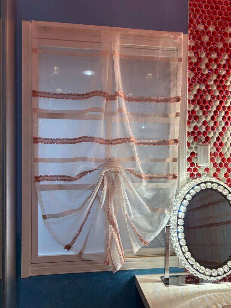 ユニークな発想が光る、民泊インテリア