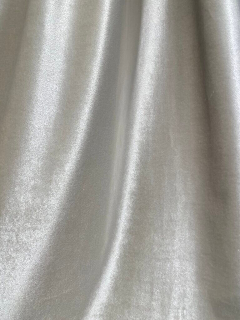 サロンを格上げするオーダーカーテン